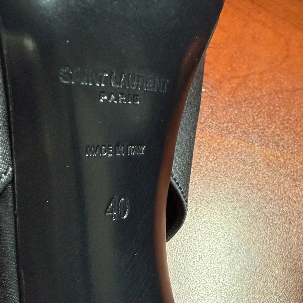 Saint Laurent Black Feathered Heels - Picture 7 of 11